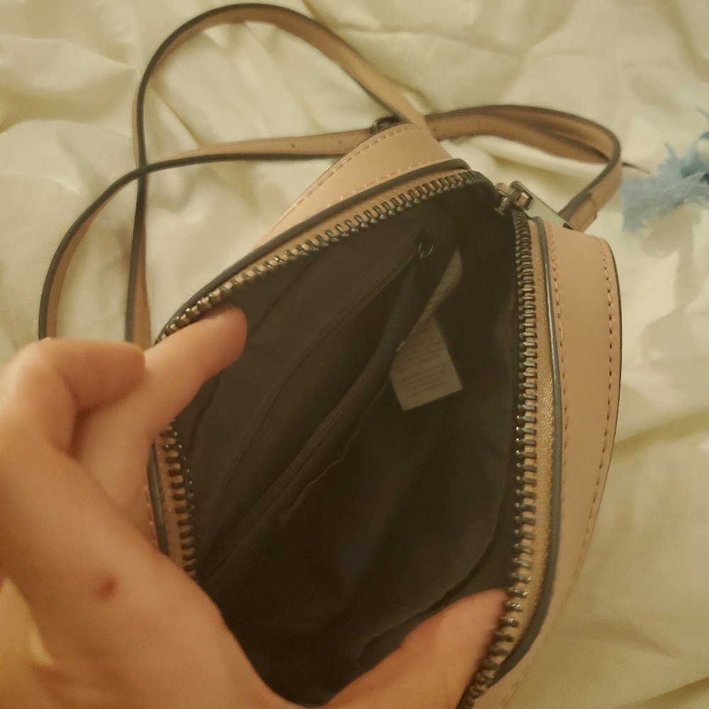 Purse - Picture 2 of 3